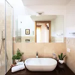 Interno Otto Con Bellissima Terrazza E Gazebo Apartment