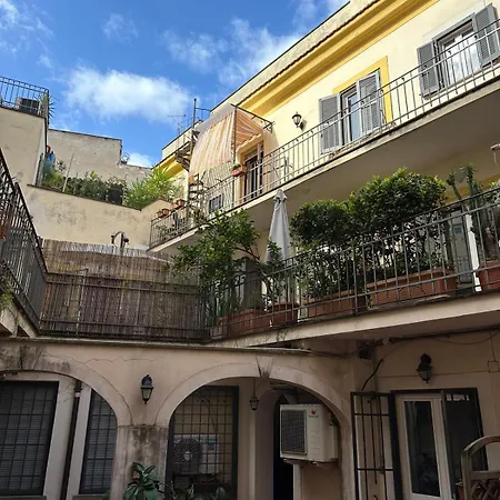Interno Otto * Rome