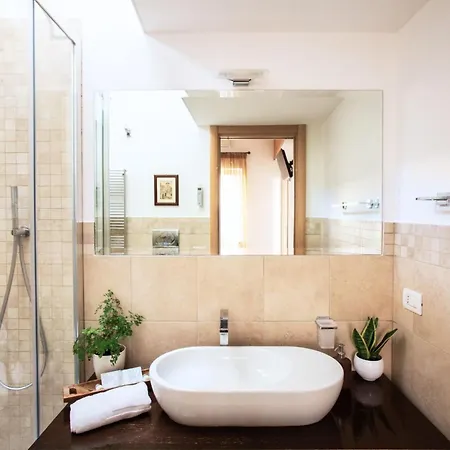 Interno Otto Con Bellissima Terrazza E Gazebo דירה