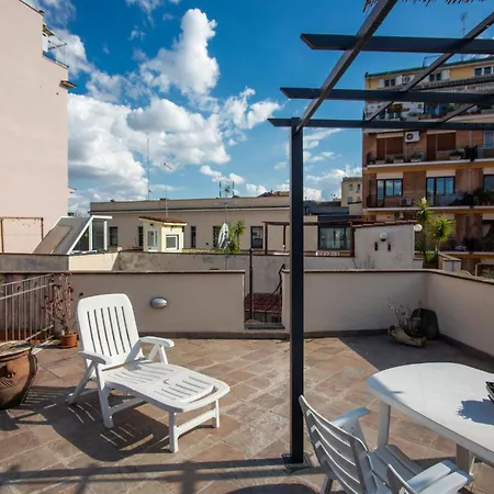 Interno Otto Con Bellissima Terrazza E Gazebo * רומא