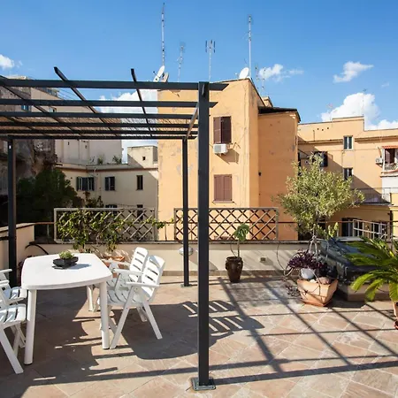 Apartment Interno Otto Con Bellissima Terrazza E Gazebo