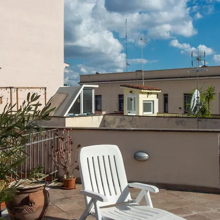 Interno Otto Con Bellissima Terrazza E Gazebo Rzym
